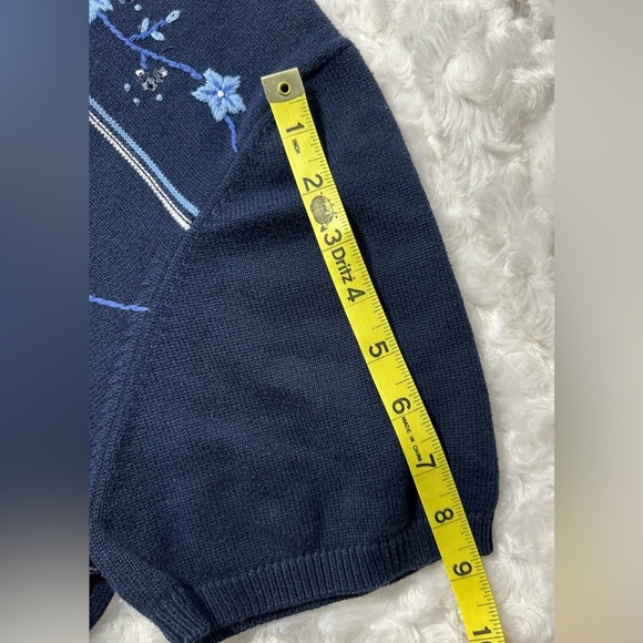 Alfred Dunner Womens Embroidered Floral Blue Short Sleeve Pullover Sweater - Picture 7 of 11